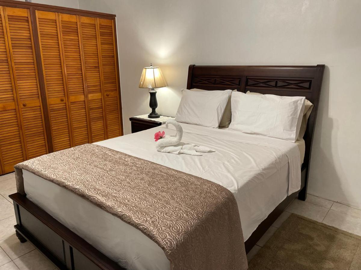 Luxurious One And Two Bedroom Villa Christianted Bagian luar foto