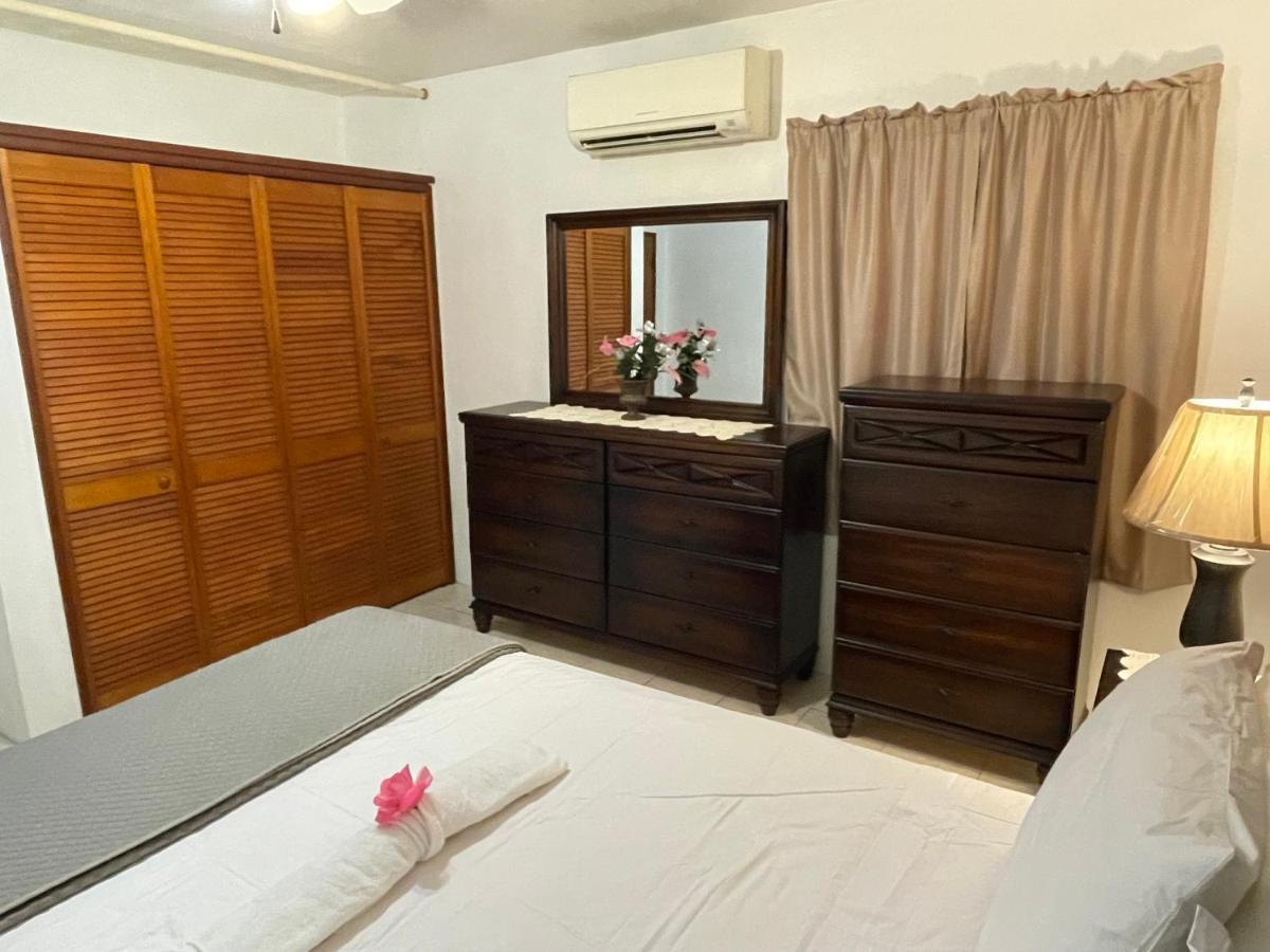 Luxurious One And Two Bedroom Villa Christianted Bagian luar foto